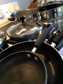 Yep...A Full Kitchen...