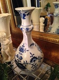 Meissen blue onion vase