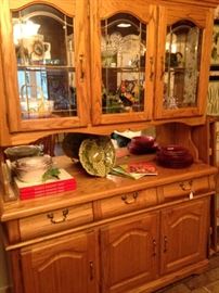 Matching hutch provides pleaty of storage.