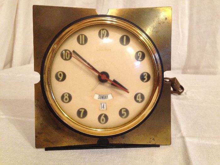 Vintage GE Telechron Time/Date Clock.  It works!  39.00