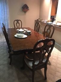 Dining Table with 6 Chairs