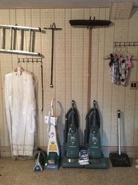 Vacuums, carpet cleaner