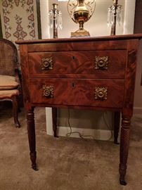 Beautiful Victorian 2-drawer chest, with original pulls and burled walnut detail.