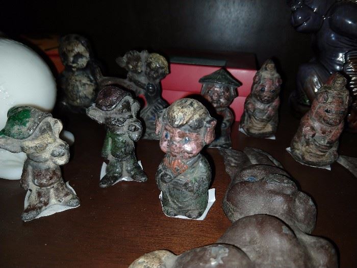 Fun collection of vintage lead pieces - there's even a pair of lead pig Geisha girls!