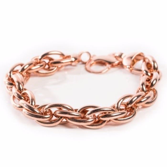 Bronze Oval Link Bracelet: A bronze link bracelet with a rose gold wash.
