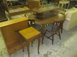 CABINETS AND DINETTE SET