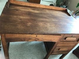 WOOD DESK
