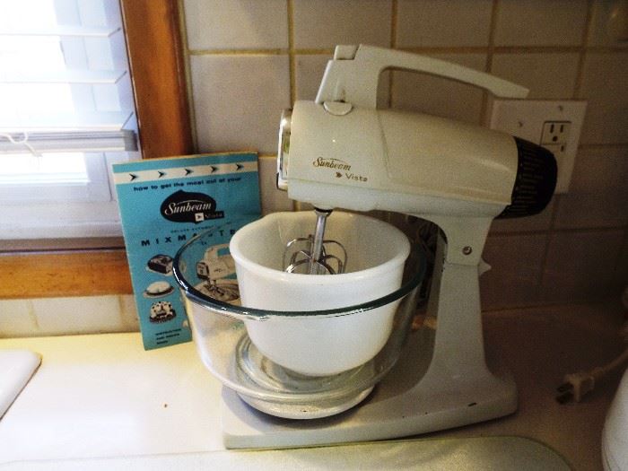 Sumbeam stand mixer