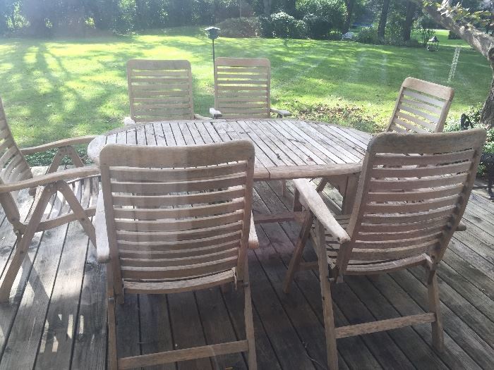 Teak Dining Table with 6 chairs