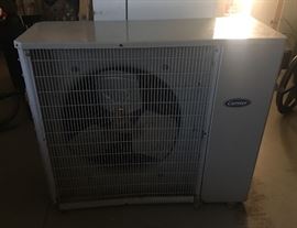 Carrier 5 Ton slim central air conditioning unit - will cool a 3000 square foot house - known as the quiet a/c unit