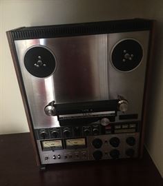 Excellent condition Teac A-7300 reel to reel 