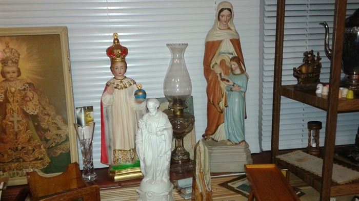 Oil lamps, old thimbles, icons 
