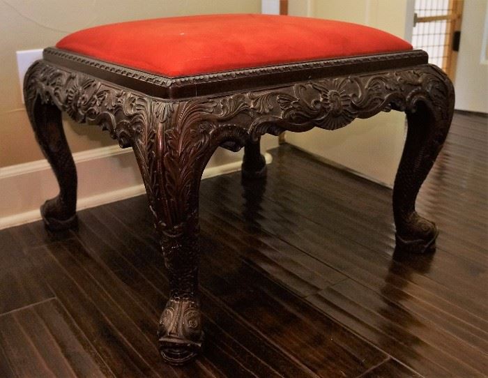 Gostin of Liverpool George III-Style Carved Mahogany and Upholstered Bench, mid-20th century