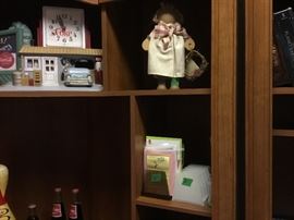 Items on computer desk