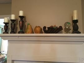 Decor on mantle