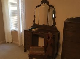 Matching dresser to bed & chest