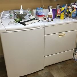 White washer/dryer for sale
