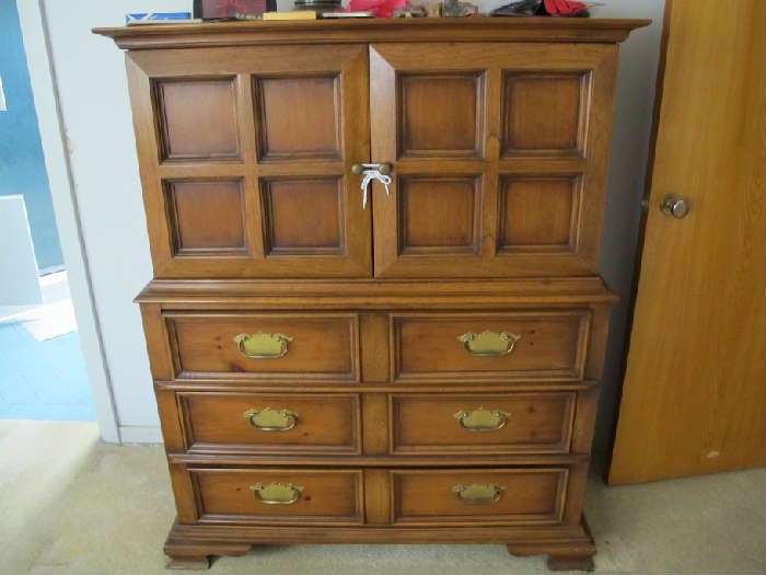 Chest of Drawers and matching Dresser
