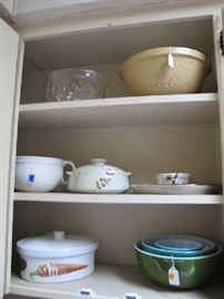 Vintage Pyrex bowls, Batter Bowl and Casseroles