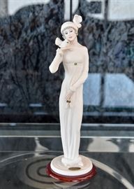 Giuseppe Armani Figurine (Made in Italy)