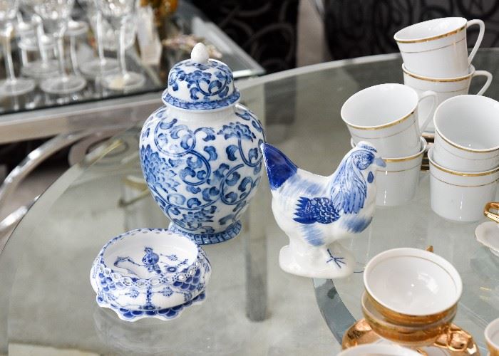 Blue & White Ceramics & Porcelain