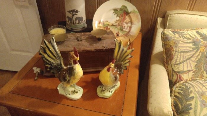 Ardalt Vintage Rooster figurines