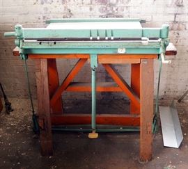 Vintage Press Brake, 36"W With Foot Pedal