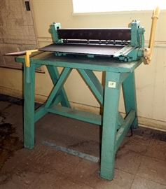 Maplewood Machinery Co Punch, 24" Capacity With Hand Tool