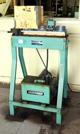 Lockformer Button Punch Cheek Bender, 20 Gauge Capacity