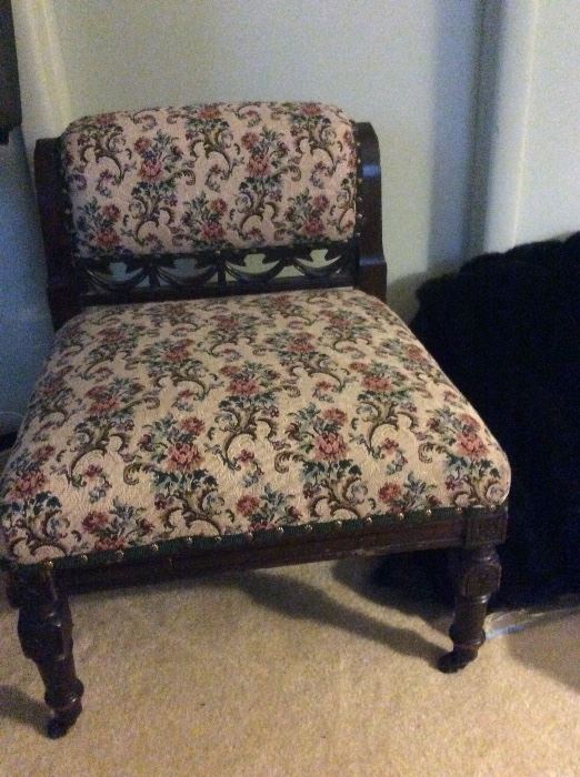 Slipper Chair