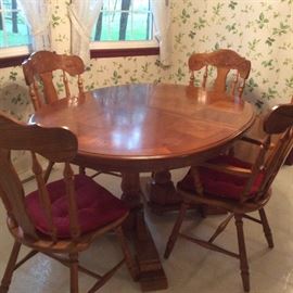 Kitchen table & Chairs