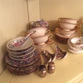 Vintage dishes