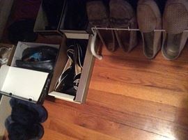 Women's clothing size 8-16, shoes size 8-81/2