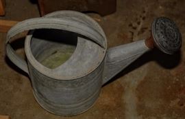 VINTAGE SPRINKLING CAN