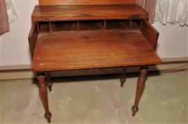 ANTIQUE DESK