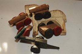 HAND MADE TOYS [FOLK ART]