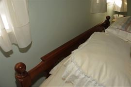 MAPLE BED ROOM SET: HEADBOARD