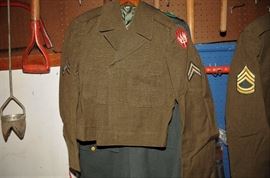 WWII - KOREAN WAR MILITARY U.S. ARMY EISENHOWER WOOL UNIFORM JACKET