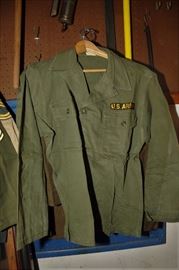 WWII - KOREAN WAR MILITARY U.S. ARMY UNIFORM JACKET