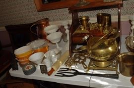 LARGE SELECTION OF BRASS ITEMS