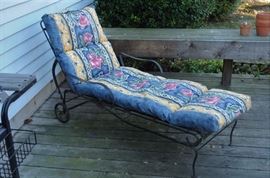 PATIO SET LOUNGE CHAIR