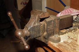 HUGE HEAVY DUTY MECHANICS VISE