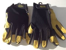 Boss Gloves 4048X Extra Large Black and Gold Premium Goatskin Boss Guard 

Glove