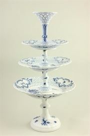 Lot 313: Early 3-Tier Reticulated Meissen Stand