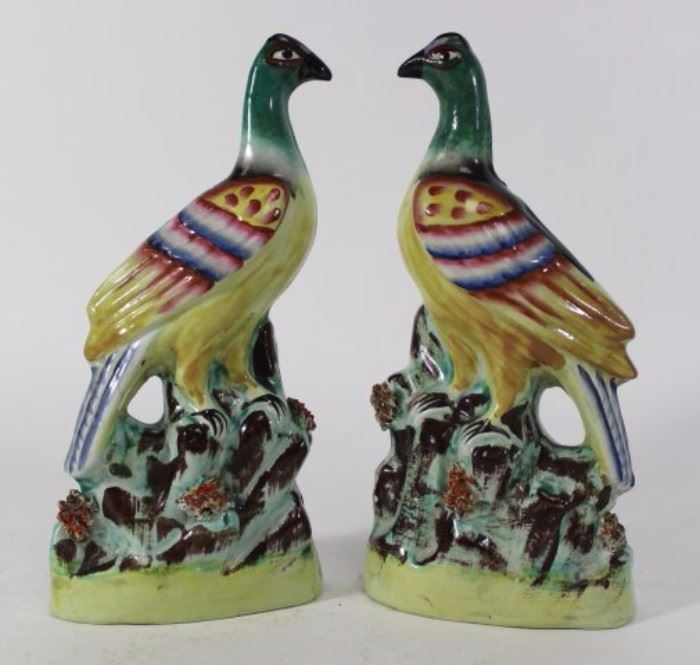 Lot 509: Pair Chinese Porcelain Birds