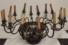 16 Light Metal Chandelier 