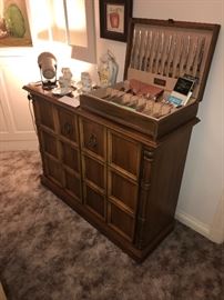 Vintage Console / Side Cabinet
