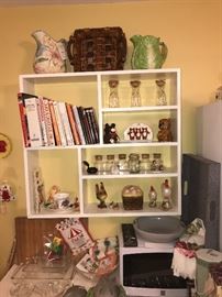 Assorted Kitchen Items