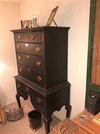 Thomasville Tall Chest Of Drawers