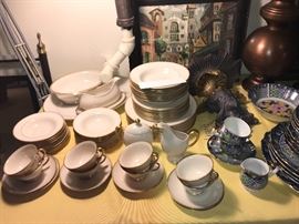 Vintage Mid Century Franciscan GOLD BAND Dinner Ware Set ~ 70 Pieces